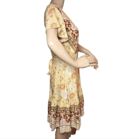 NWT Zesica Wrap Dress Yellow Floral Size Small - Picture 9 of 16